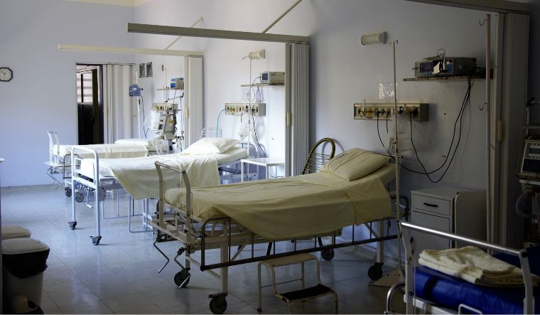 24 patients, including 12 newborns, die in Maharashtra hospital in a single day - Vimarsana News